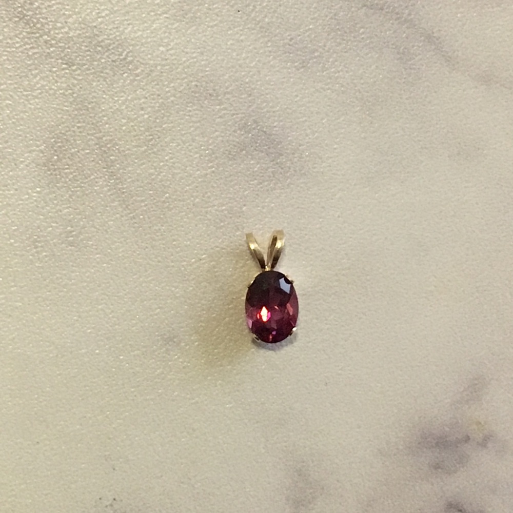 14kt yellow gold pendant